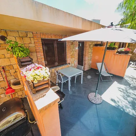 卡拉格兰德住宿公寓式酒店 切法卢